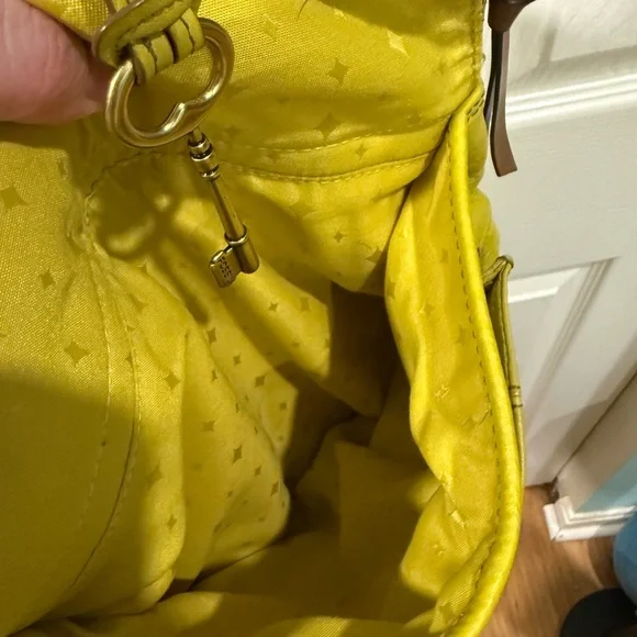 Yellow and Blue FOSSIL pebbleleather Women's Shoulder/Crossbody Bags (set of 2) - Picture 10 of 16